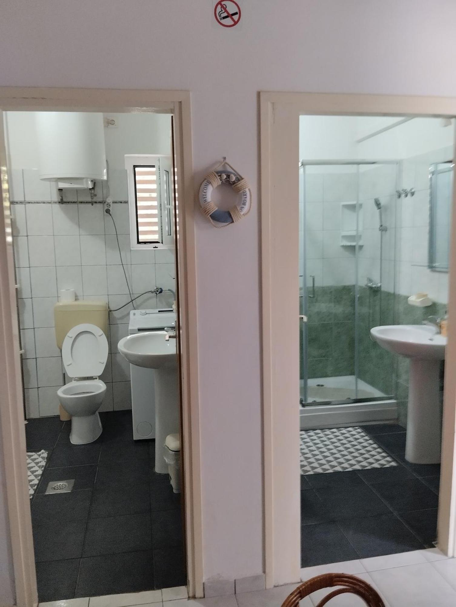6 M, 50 M Do Plaze Apartment Barbat na Rabu Exterior foto